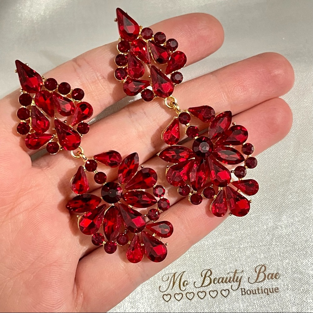 Elegant Red Statement Crystal Drop Earrings - Picture 4 of 6